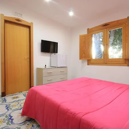 Aparthotel Giardini Capodimonte Naples